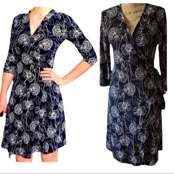 BANANA REPUBLIC Black & White Floral Wrap Dress Wrinkle Resistant Goth NWOT - Picture 8 of 15